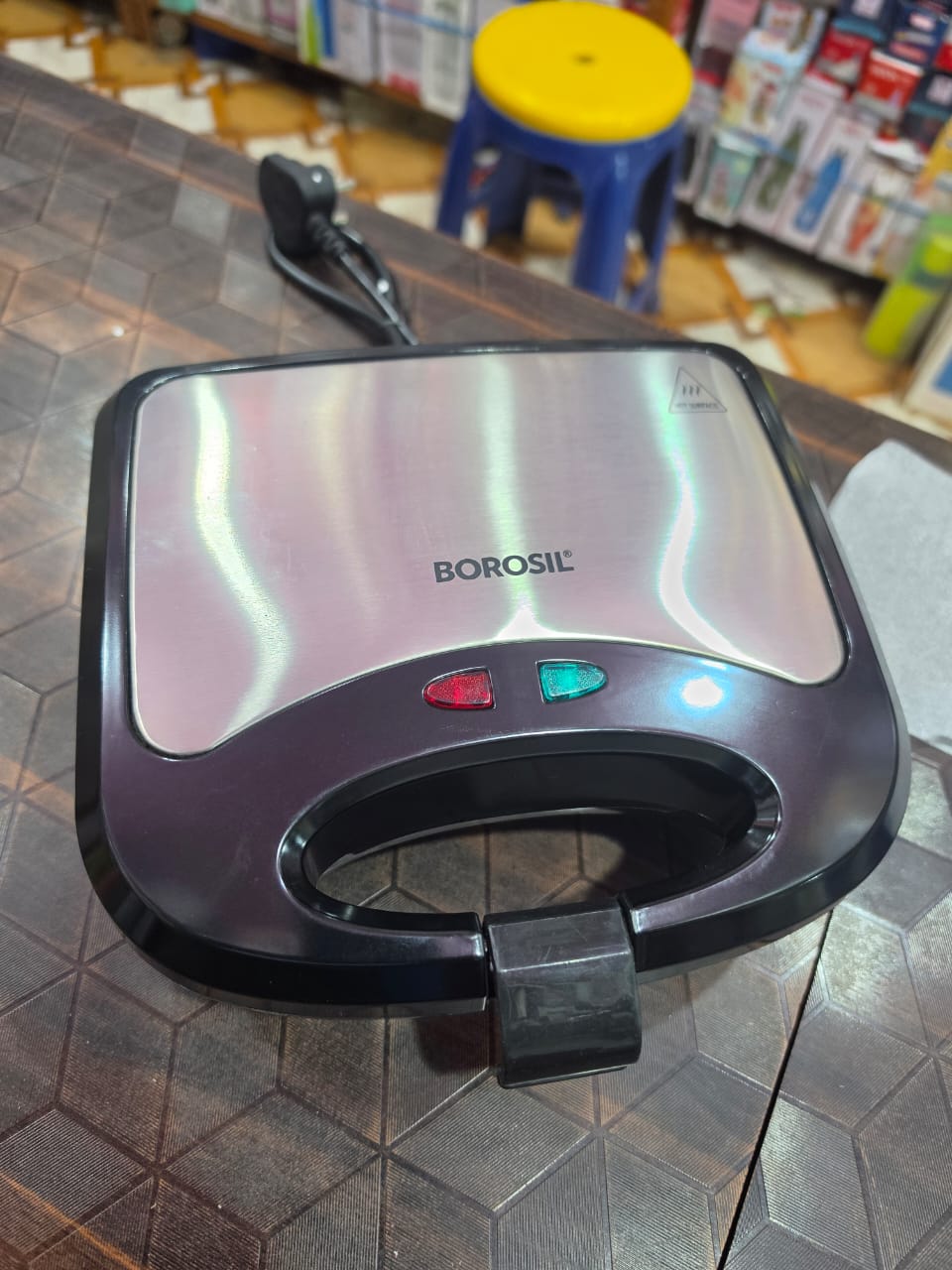 Borosil Klassy Grill Sandwich Maker – 800W