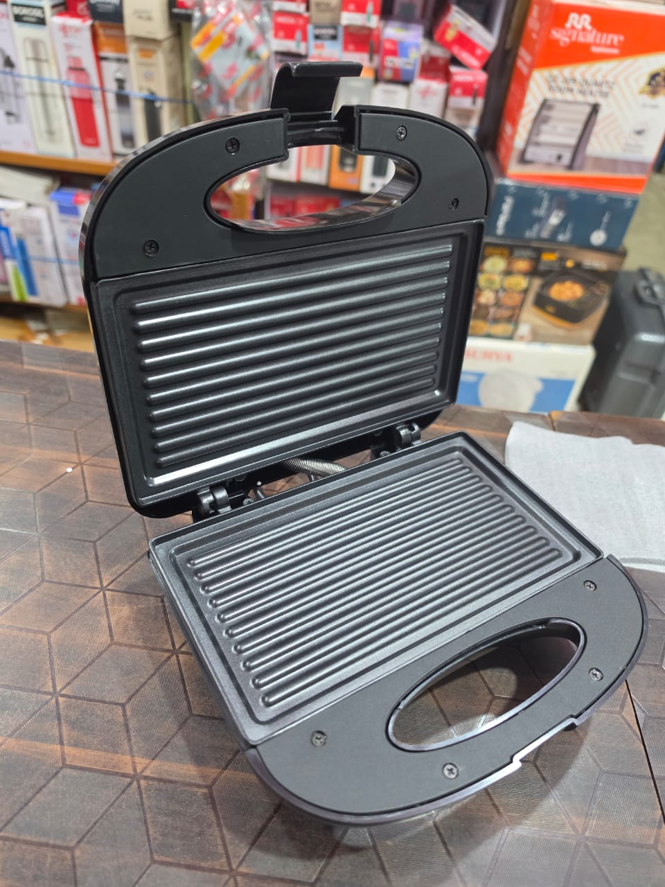 Borosil Klassy Grill Sandwich Maker – 800W